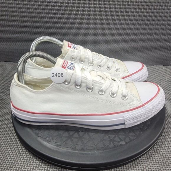 Converse Shoes - Womens Sz 8.5 White Converse Classic Canvas Low Top Sneakers